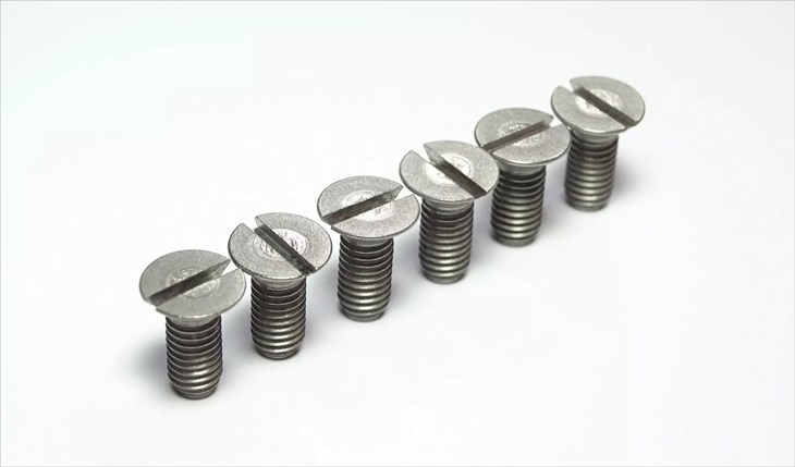 Vít 1 rãnh (Slotted Screw) có hình dạng như một khe mở ngang với rãnh dẹt chạy dọc theo trục trên phần đầu Vít 1 rãnh (Slotted Screw) có hình dạng như một khe mở ngang với rãnh dẹt chạy dọc theo trục trên phần đầu