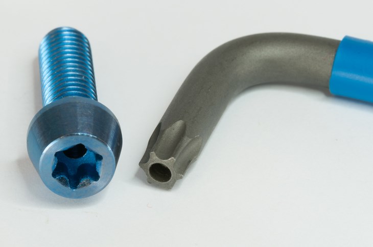 Vít Torx có rãnh hình sao 6 cạnh Vít Torx có rãnh hình sao 6 cạnh